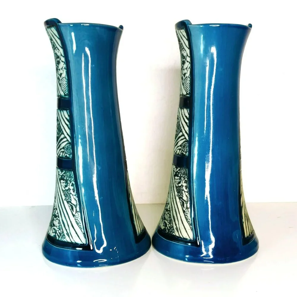 Malaysia Handicraft Tenmoku Pottery Vases Blue White Floral Design 11